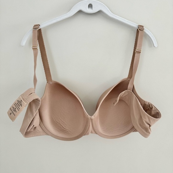 ThirdLove 24/7 Classic T-Shirt Bra
Color: tan
Size: 42C - Picture 11 of 16